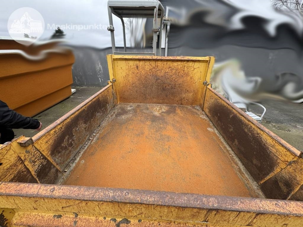 Mini istovarivač Yanmar C 30 R-2 B: slika Mini istovarivač Yanmar C 30 R-2 B