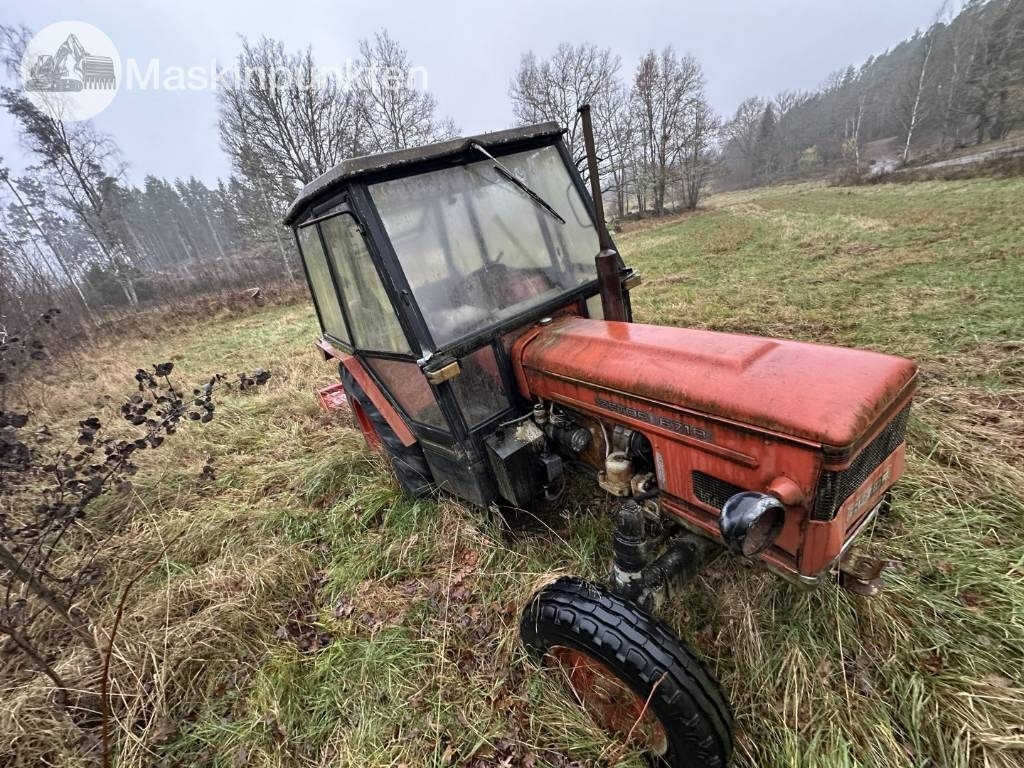Zetor 6718 - Traktor: slika Zetor 6718 - Traktor Zetor 6718 - Traktor: slika Zetor 6718 - Traktor