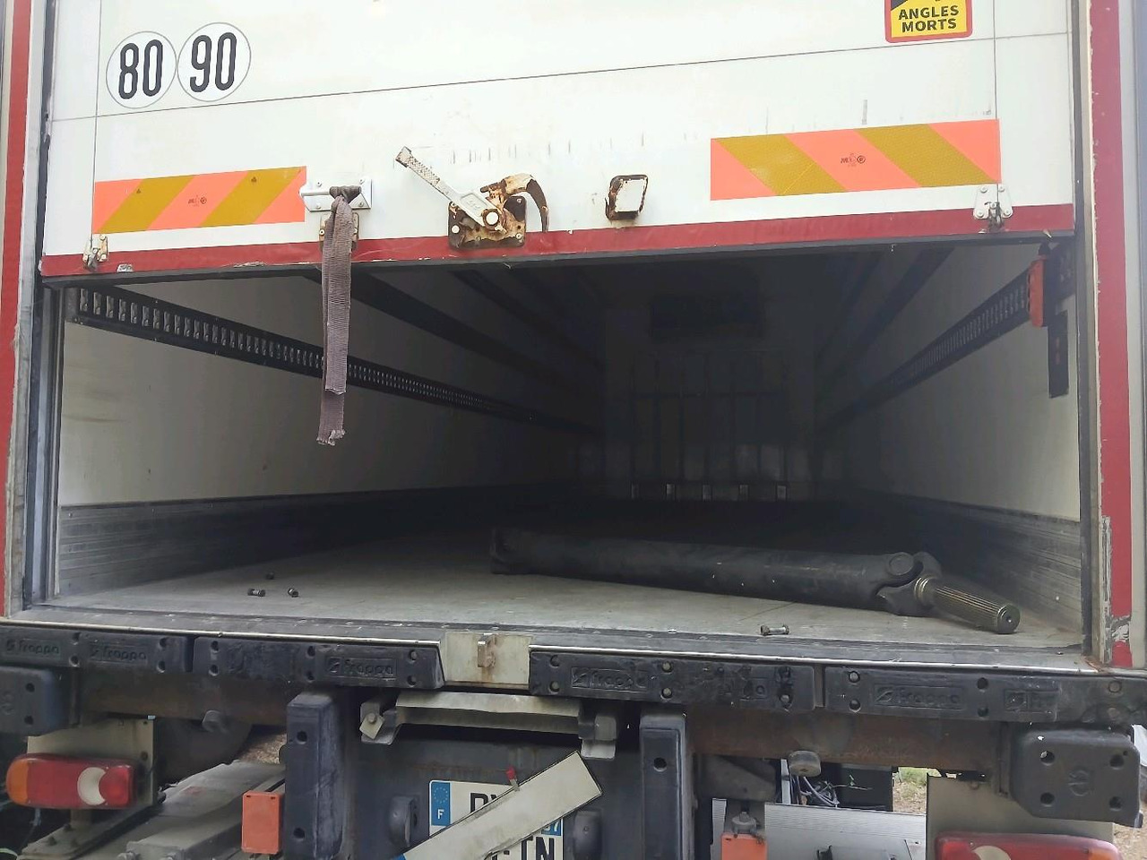 IVECO PORTEUR FRIGO 190E32 - Kamion hladnjača: slika IVECO PORTEUR FRIGO 190E32 - Kamion hladnjača IVECO PORTEUR FRIGO 190E32 - Kamion hladnjača: slika IVECO PORTEUR FRIGO 190E32 - Kamion hladnjača