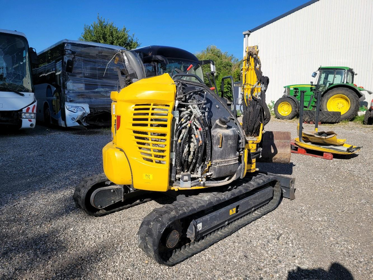 KOMATSU MINI PELLE FC 24 MR-5 - Mini bager: slika KOMATSU MINI PELLE FC 24 MR-5 - Mini bager KOMATSU MINI PELLE FC 24 MR-5 - Mini bager: slika KOMATSU MINI PELLE FC 24 MR-5 - Mini bager