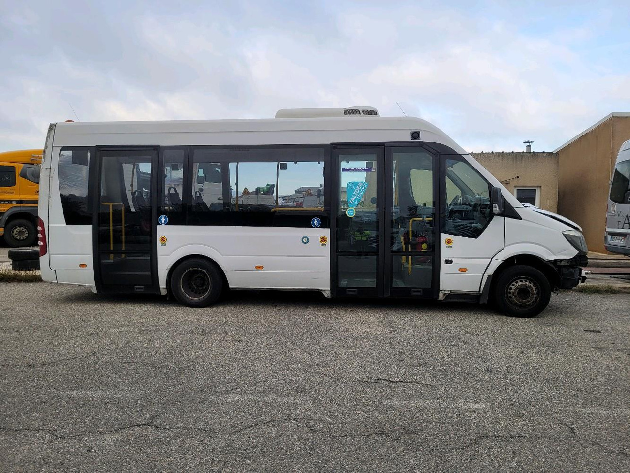 MERCEDES SPRINTER II CHASSIS 5.0T 516 C - Minibus, Putnički kombi: slika MERCEDES SPRINTER II CHASSIS 5.0T 516 C - Minibus, Putnički kombi MERCEDES SPRINTER II CHASSIS 5.0T 516 C - Minibus, Putnički kombi: slika MERCEDES SPRINTER II CHASSIS 5.0T 516 C - Minibus, Putnički kombi