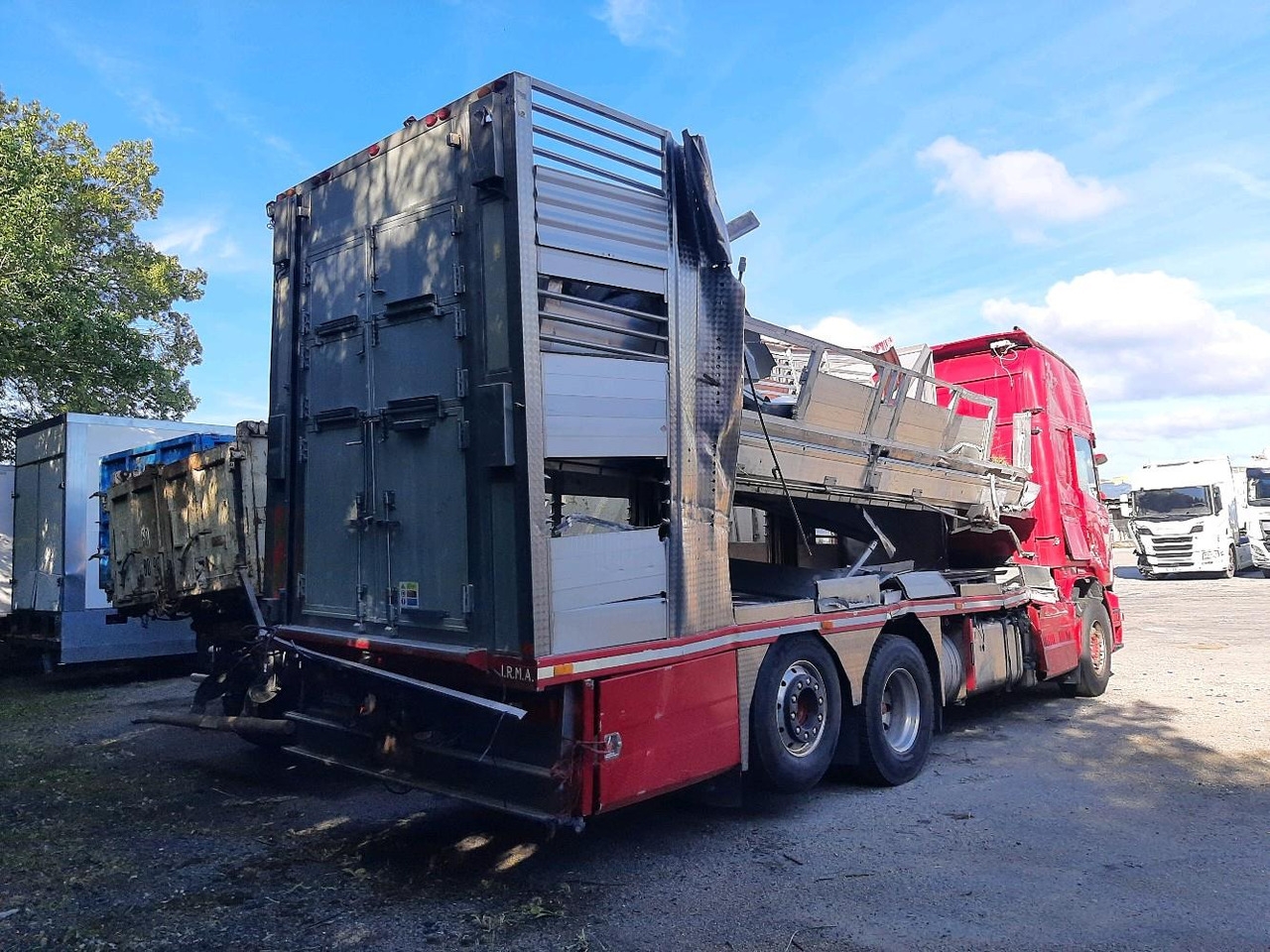 SCANIA R730 PORTEUR BETALLIERE - Kamion za prijevoz stoke: slika SCANIA R730 PORTEUR BETALLIERE - Kamion za prijevoz stoke SCANIA R730 PORTEUR BETALLIERE - Kamion za prijevoz stoke: slika SCANIA R730 PORTEUR BETALLIERE - Kamion za prijevoz stoke