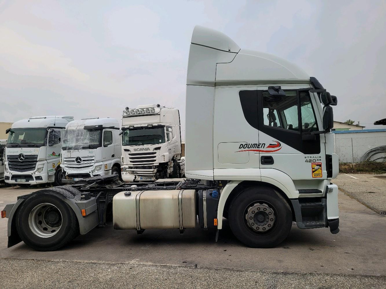 IVECO STRALIS 440S42 4X2 - Tegljač: slika IVECO STRALIS 440S42 4X2 - Tegljač IVECO STRALIS 440S42 4X2 - Tegljač: slika IVECO STRALIS 440S42 4X2 - Tegljač