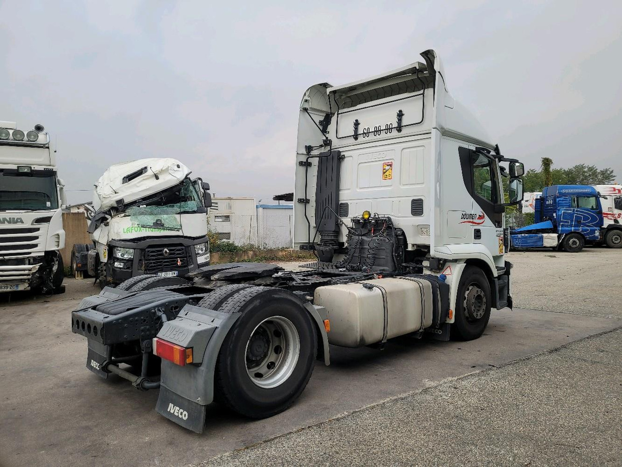 IVECO STRALIS 440S42 4X2 - Tegljač: slika IVECO STRALIS 440S42 4X2 - Tegljač IVECO STRALIS 440S42 4X2 - Tegljač: slika IVECO STRALIS 440S42 4X2 - Tegljač