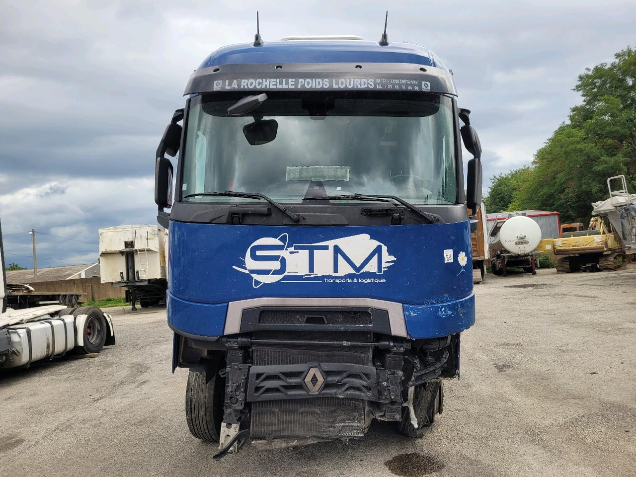 RENAULT T HIGH 520 DTI 13 - Tegljač: slika RENAULT T HIGH 520 DTI 13 - Tegljač RENAULT T HIGH 520 DTI 13 - Tegljač: slika RENAULT T HIGH 520 DTI 13 - Tegljač