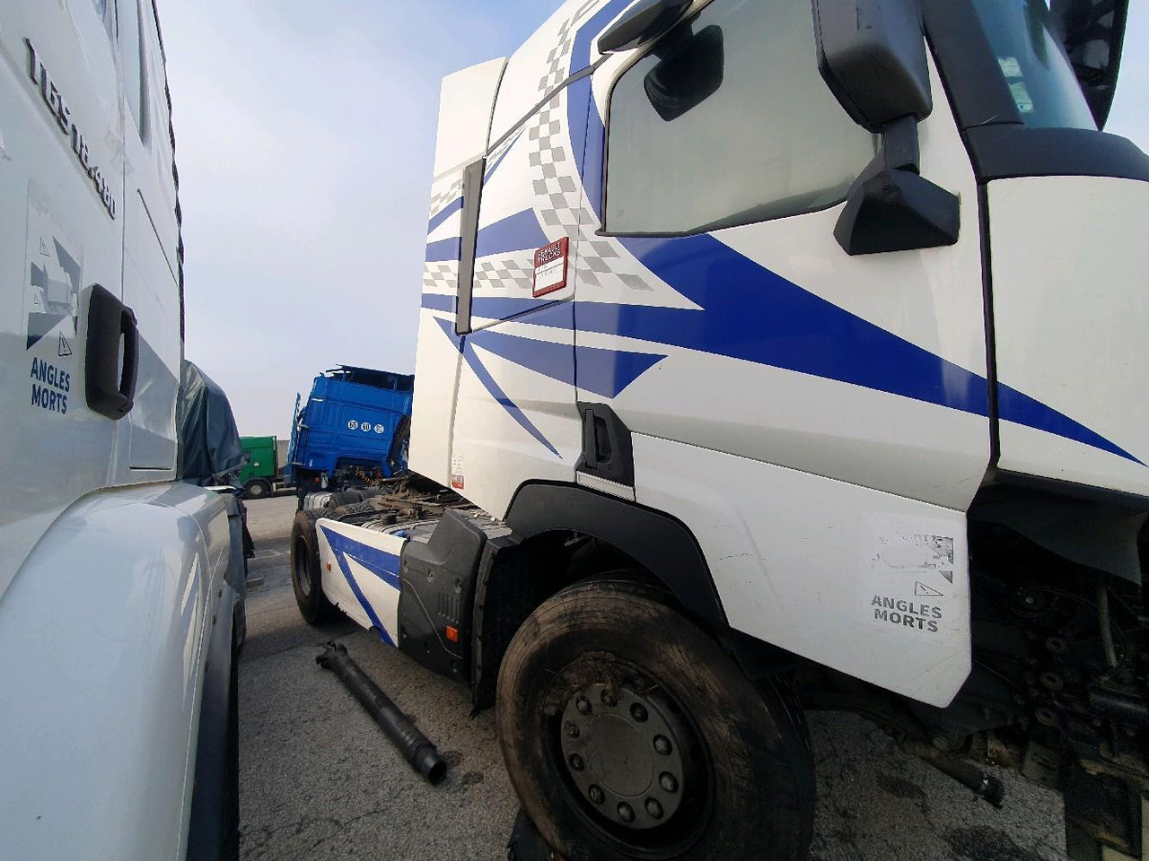 RENAULT T520 - Tegljač: slika RENAULT T520 - Tegljač RENAULT T520 - Tegljač: slika RENAULT T520 - Tegljač