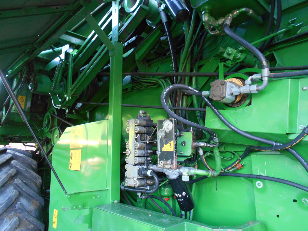 Kombajn do zboża John deer 2258 - Kombajn: slika Kombajn do zboża John deer 2258 - Kombajn Kombajn do zboża John deer 2258 - Kombajn: slika Kombajn do zboża John deer 2258 - Kombajn