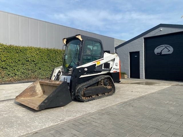 Bobcat T 450 - Mini utovarivač: slika Bobcat T 450 - Mini utovarivač Bobcat T 450 - Mini utovarivač: slika Bobcat T 450 - Mini utovarivač