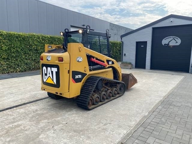 CAT 247 B 3 - Mini utovarivač: slika CAT 247 B 3 - Mini utovarivač CAT 247 B 3 - Mini utovarivač: slika CAT 247 B 3 - Mini utovarivač