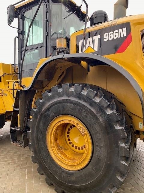 CAT 966 M - Utovarivač na kotačima: slika CAT 966 M - Utovarivač na kotačima CAT 966 M - Utovarivač na kotačima: slika CAT 966 M - Utovarivač na kotačima
