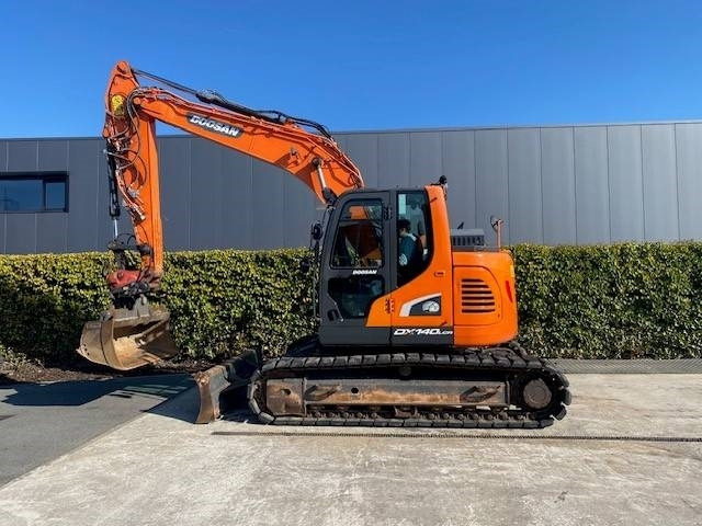 Doosan DX140 LCR-5 - Bager gusjeničar: slika Doosan DX140 LCR-5 - Bager gusjeničar Doosan DX140 LCR-5 - Bager gusjeničar: slika Doosan DX140 LCR-5 - Bager gusjeničar