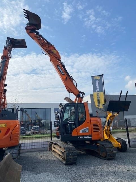 Doosan DX140 LCR-5 - Bager gusjeničar: slika Doosan DX140 LCR-5 - Bager gusjeničar Doosan DX140 LCR-5 - Bager gusjeničar: slika Doosan DX140 LCR-5 - Bager gusjeničar