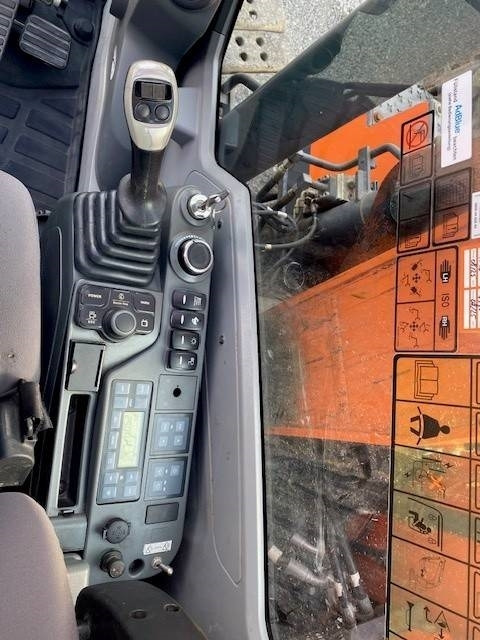 Bager gusjeničar Doosan DX140 LCR-5: slika Bager gusjeničar Doosan DX140 LCR-5 Bager gusjeničar Doosan DX140 LCR-5: slika Bager gusjeničar Doosan DX140 LCR-5