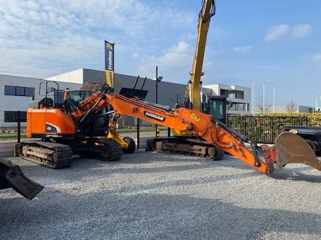 Doosan DX140LCR-5 - Bager gusjeničar: slika Doosan DX140LCR-5 - Bager gusjeničar Doosan DX140LCR-5 - Bager gusjeničar: slika Doosan DX140LCR-5 - Bager gusjeničar