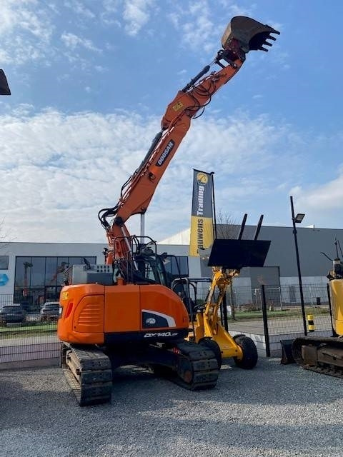Doosan DX140LCR-5 - Bager gusjeničar: slika Doosan DX140LCR-5 - Bager gusjeničar Doosan DX140LCR-5 - Bager gusjeničar: slika Doosan DX140LCR-5 - Bager gusjeničar