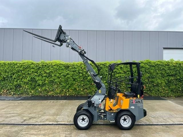 GiANT G 1200 TELE - Utovarivač na kotačima: slika GiANT G 1200 TELE - Utovarivač na kotačima GiANT G 1200 TELE - Utovarivač na kotačima: slika GiANT G 1200 TELE - Utovarivač na kotačima