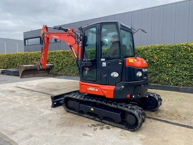 Kubota U 50-5 - Mini bager: slika Kubota U 50-5 - Mini bager Kubota U 50-5 - Mini bager: slika Kubota U 50-5 - Mini bager