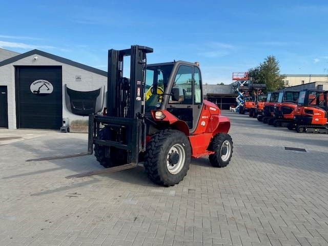 Manitou M 30.4 - Viličar za teške terene: slika Manitou M 30.4 - Viličar za teške terene Manitou M 30.4 - Viličar za teške terene: slika Manitou M 30.4 - Viličar za teške terene