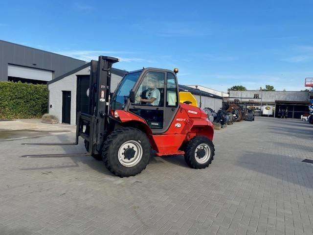 Manitou M 30.4 - Viličar za teške terene: slika Manitou M 30.4 - Viličar za teške terene Manitou M 30.4 - Viličar za teške terene: slika Manitou M 30.4 - Viličar za teške terene