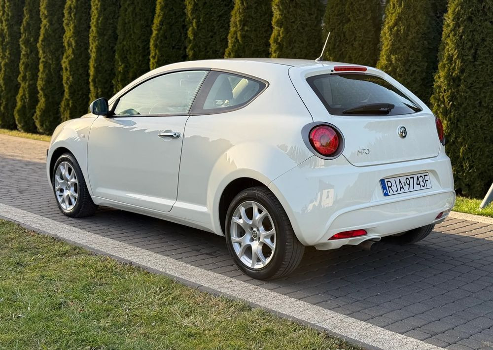 Alfa Romeo Mito - Automobil: slika Alfa Romeo Mito - Automobil Alfa Romeo Mito - Automobil: slika Alfa Romeo Mito - Automobil