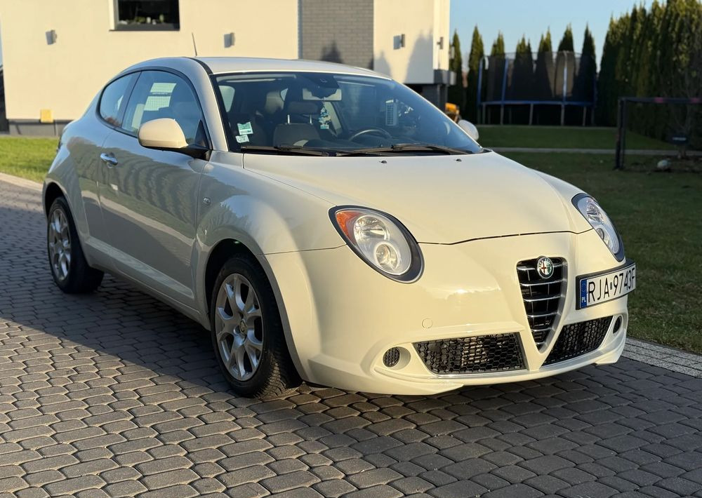 Alfa Romeo Mito - Automobil: slika Alfa Romeo Mito - Automobil Alfa Romeo Mito - Automobil: slika Alfa Romeo Mito - Automobil