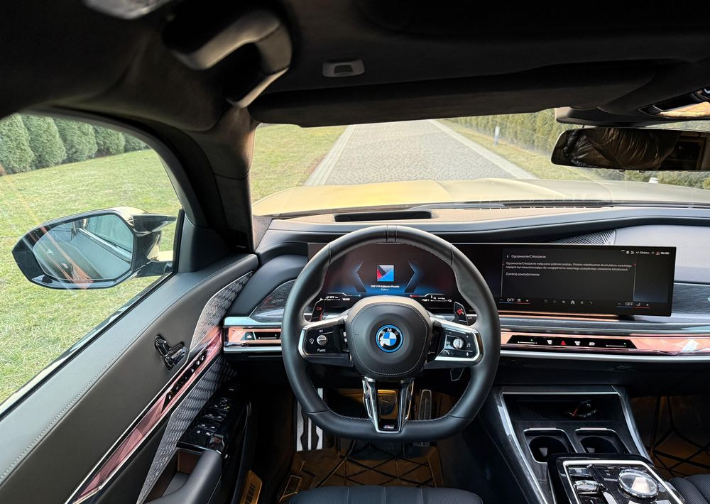 Limuzina BMW Seria 7: slika Limuzina BMW Seria 7