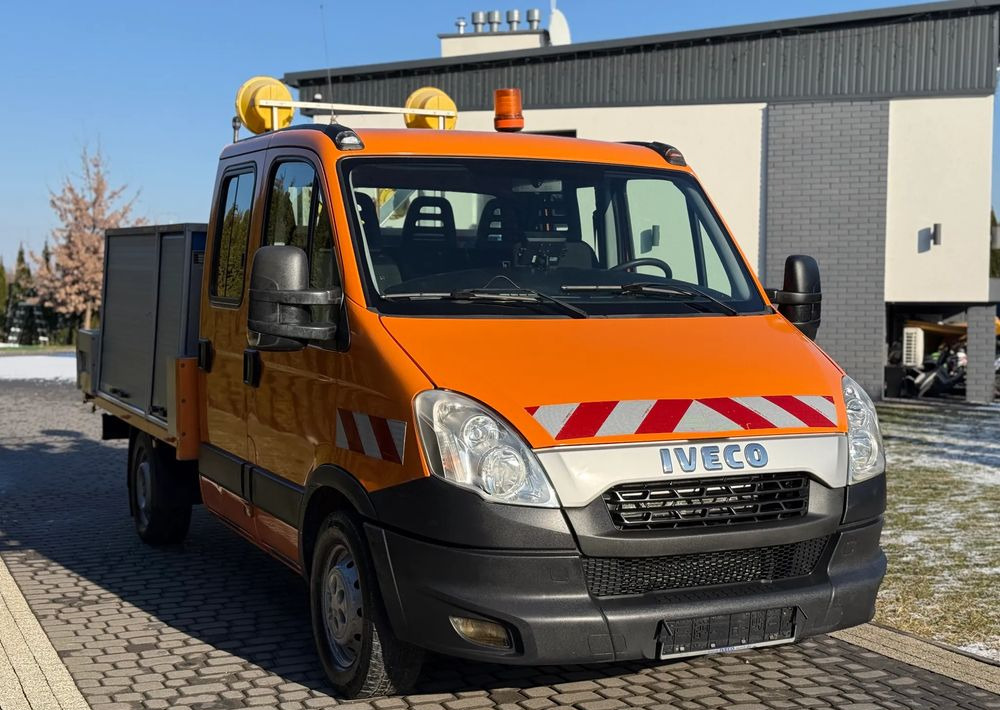 Iveco DAILY 35S13 - Dostavno vozilo s ceradom: slika Iveco DAILY 35S13 - Dostavno vozilo s ceradom Iveco DAILY 35S13 - Dostavno vozilo s ceradom: slika Iveco DAILY 35S13 - Dostavno vozilo s ceradom