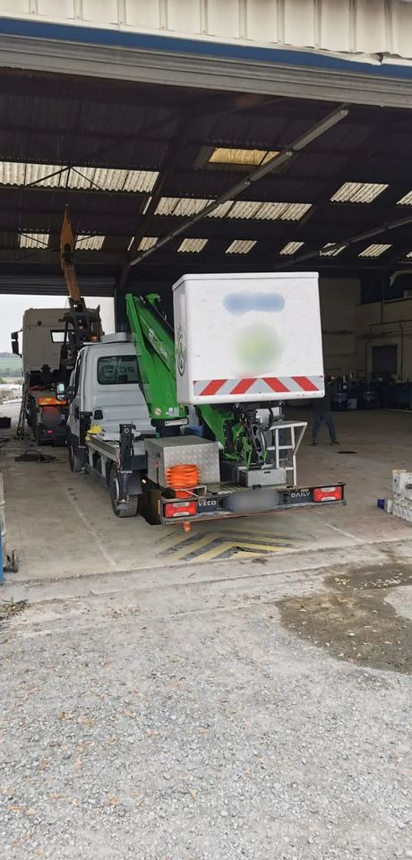 Iveco DAILY WINDA ELEKTRYK / HYBRYDA - Podizna platforma montirana na kamion: slika Iveco DAILY WINDA ELEKTRYK / HYBRYDA - Podizna platforma montirana na kamion Iveco DAILY WINDA ELEKTRYK / HYBRYDA - Podizna platforma montirana na kamion: slika Iveco DAILY WINDA ELEKTRYK / HYBRYDA - Podizna platforma montirana na kamion