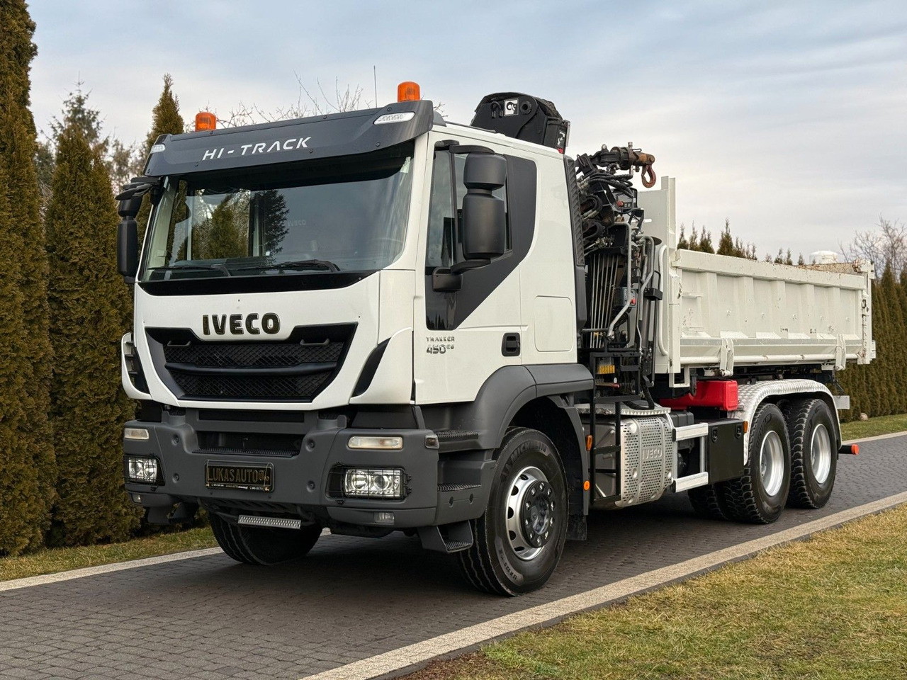 Iveco TRAKKER 450 6X4 DOUBLE HYDRO-BOARD HIAB - Kamion s kranom: slika Iveco TRAKKER 450 6X4 DOUBLE HYDRO-BOARD HIAB - Kamion s kranom Iveco TRAKKER 450 6X4 DOUBLE HYDRO-BOARD HIAB - Kamion s kranom: slika Iveco TRAKKER 450 6X4 DOUBLE HYDRO-BOARD HIAB - Kamion s kranom