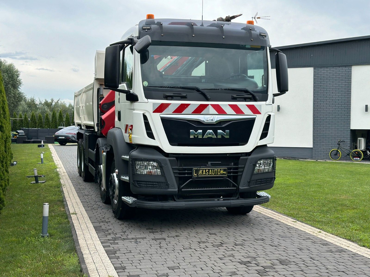 MAN TGS 440 / 8x4 /CRANE HMF 1530/ TIPPER - Kamion s kranom: slika MAN TGS 440 / 8x4 /CRANE HMF 1530/ TIPPER - Kamion s kranom MAN TGS 440 / 8x4 /CRANE HMF 1530/ TIPPER - Kamion s kranom: slika MAN TGS 440 / 8x4 /CRANE HMF 1530/ TIPPER - Kamion s kranom