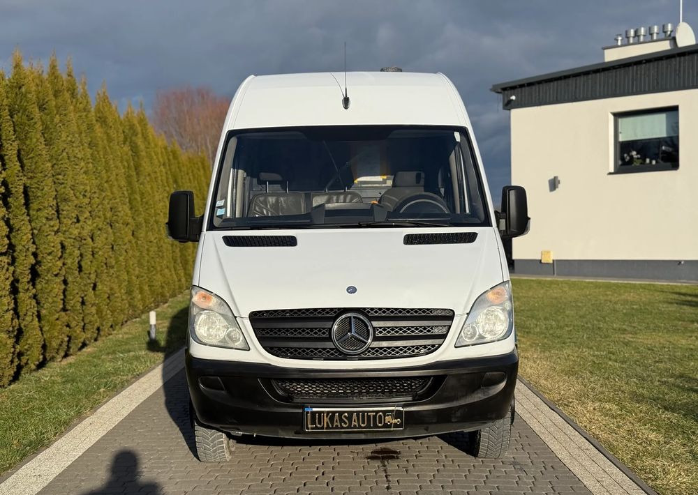 Mercedes-Benz SPRINTER 516 3,5 T MANUAL - Furgon: slika  Mercedes-Benz SPRINTER 516 3,5 T MANUAL - Furgon Mercedes-Benz SPRINTER 516 3,5 T MANUAL - Furgon: slika  Mercedes-Benz SPRINTER 516 3,5 T MANUAL - Furgon