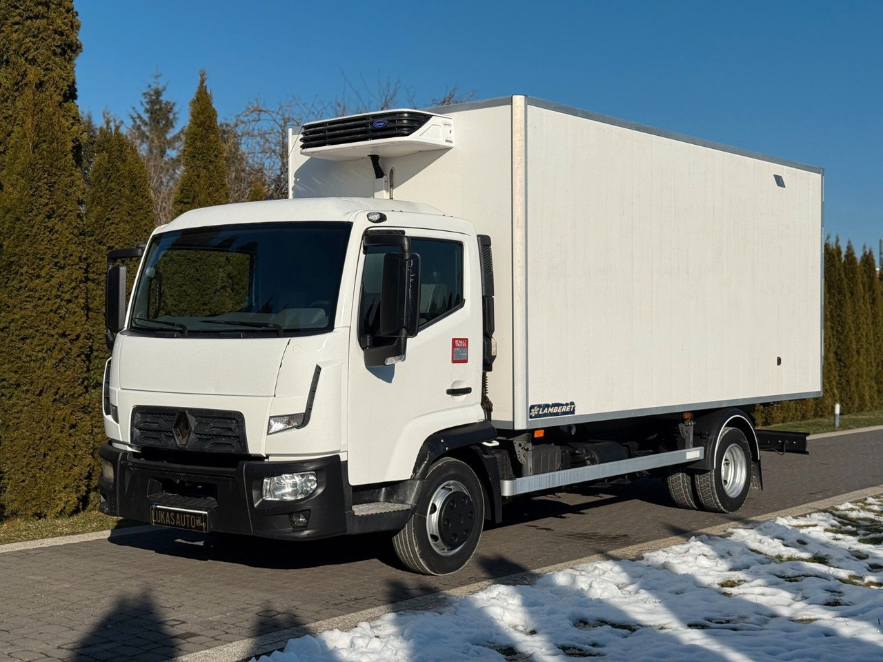 Renault D7.5 MANUAL LAMBERET CARRIER XARIOS 350 - Kamion hladnjača: slika Renault D7.5 MANUAL LAMBERET CARRIER XARIOS 350 - Kamion hladnjača Renault D7.5 MANUAL LAMBERET CARRIER XARIOS 350 - Kamion hladnjača: slika Renault D7.5 MANUAL LAMBERET CARRIER XARIOS 350 - Kamion hladnjača