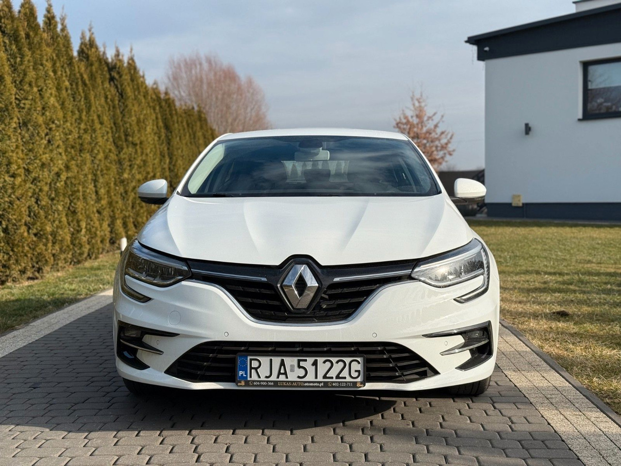 Renault Megane IN GWARANTY - Automobil: slika Renault Megane IN GWARANTY - Automobil Renault Megane IN GWARANTY - Automobil: slika Renault Megane IN GWARANTY - Automobil