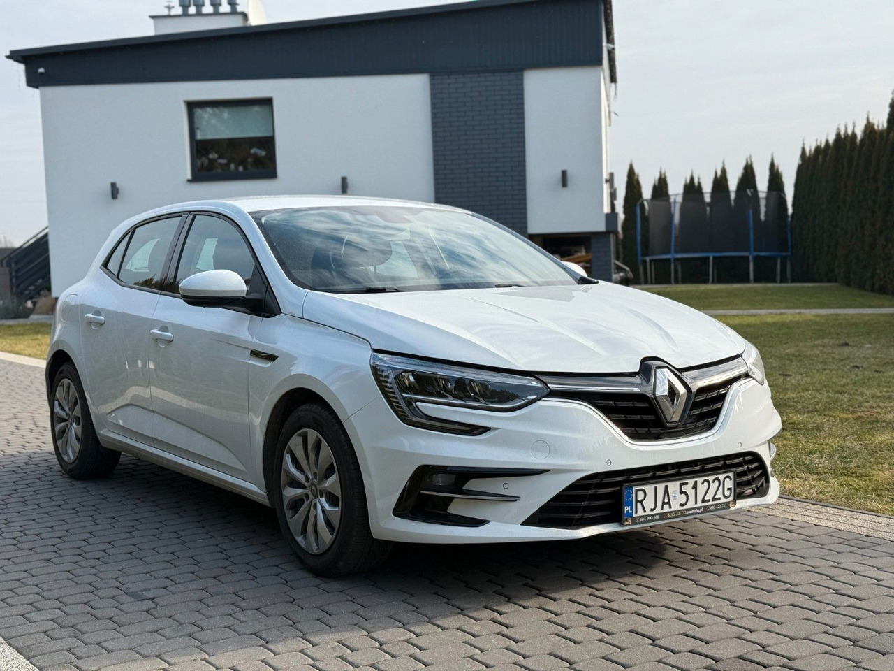 Renault Megane IN GWARANTY - Automobil: slika Renault Megane IN GWARANTY - Automobil Renault Megane IN GWARANTY - Automobil: slika Renault Megane IN GWARANTY - Automobil