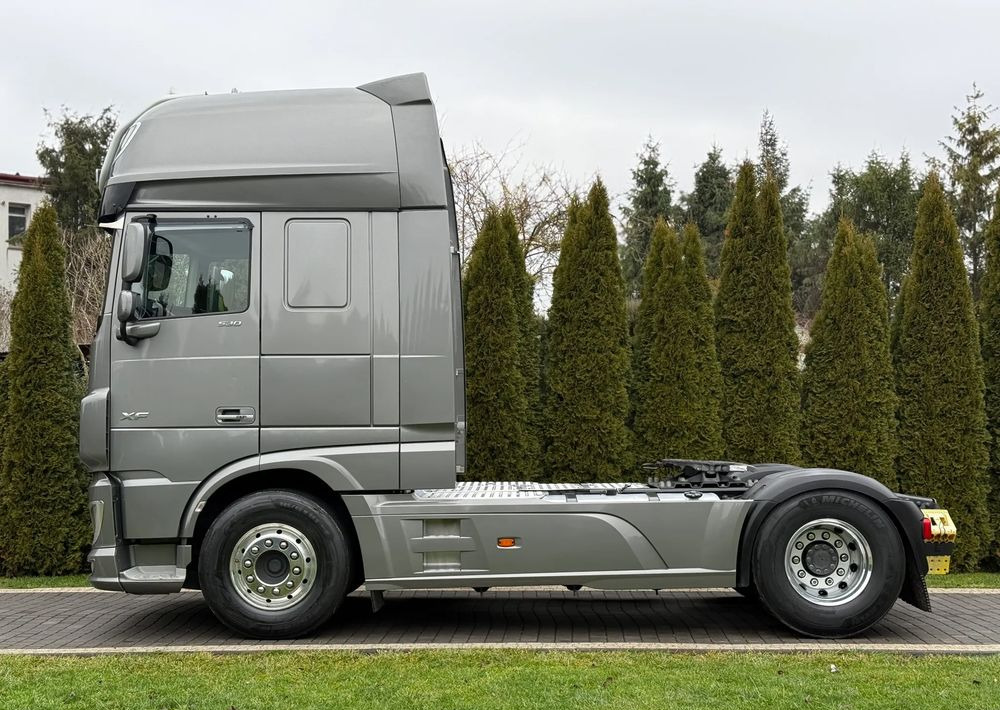 DAF XF 530 MANUAL RETARDER PARK COOL ADR - Tegljač: slika DAF XF 530 MANUAL RETARDER PARK COOL ADR - Tegljač DAF XF 530 MANUAL RETARDER PARK COOL ADR - Tegljač: slika DAF XF 530 MANUAL RETARDER PARK COOL ADR - Tegljač