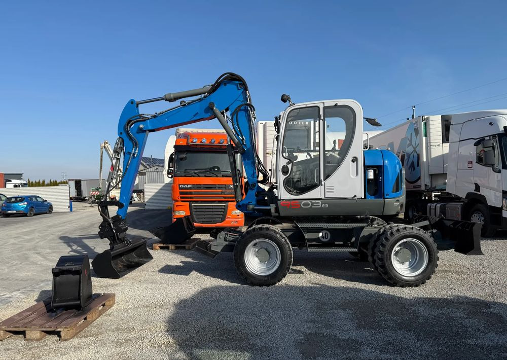 Wacker Neuson 9503-2 TRZY ŁYŻKI - Bager na kotačima: slika Wacker Neuson 9503-2 TRZY ŁYŻKI - Bager na kotačima Wacker Neuson 9503-2 TRZY ŁYŻKI - Bager na kotačima: slika Wacker Neuson 9503-2 TRZY ŁYŻKI - Bager na kotačima