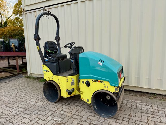 Ammann ARX12 / 2019 BJ / 808 H / 1.475 KG - Cestovni valjak: slika Ammann ARX12 / 2019 BJ / 808 H / 1.475 KG - Cestovni valjak Ammann ARX12 / 2019 BJ / 808 H / 1.475 KG - Cestovni valjak: slika Ammann ARX12 / 2019 BJ / 808 H / 1.475 KG - Cestovni valjak