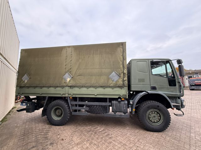 Iveco 140E24 4x4 / Armee / Militär / Camper - Kamion s ceradom: slika Iveco 140E24 4x4 / Armee / Militär / Camper - Kamion s ceradom Iveco 140E24 4x4 / Armee / Militär / Camper - Kamion s ceradom: slika Iveco 140E24 4x4 / Armee / Militär / Camper - Kamion s ceradom