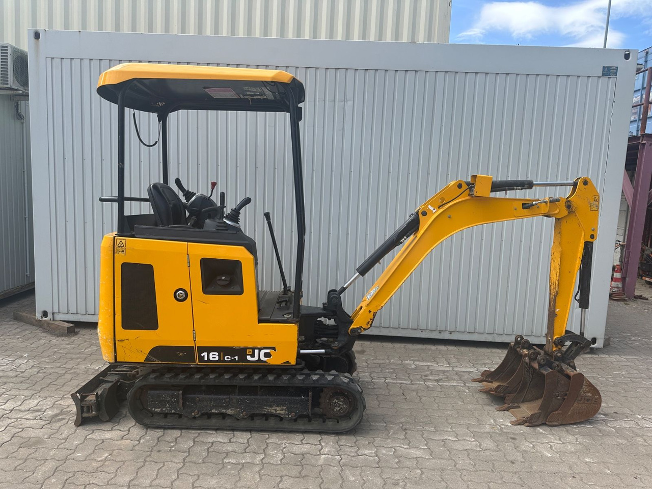 JCB 16C-1 /2020 BJ/871 BH/verbr. Laufwerk/3xLöffel - Mini bager: slika JCB 16C-1 /2020 BJ/871 BH/verbr. Laufwerk/3xLöffel - Mini bager JCB 16C-1 /2020 BJ/871 BH/verbr. Laufwerk/3xLöffel - Mini bager: slika JCB 16C-1 /2020 BJ/871 BH/verbr. Laufwerk/3xLöffel - Mini bager