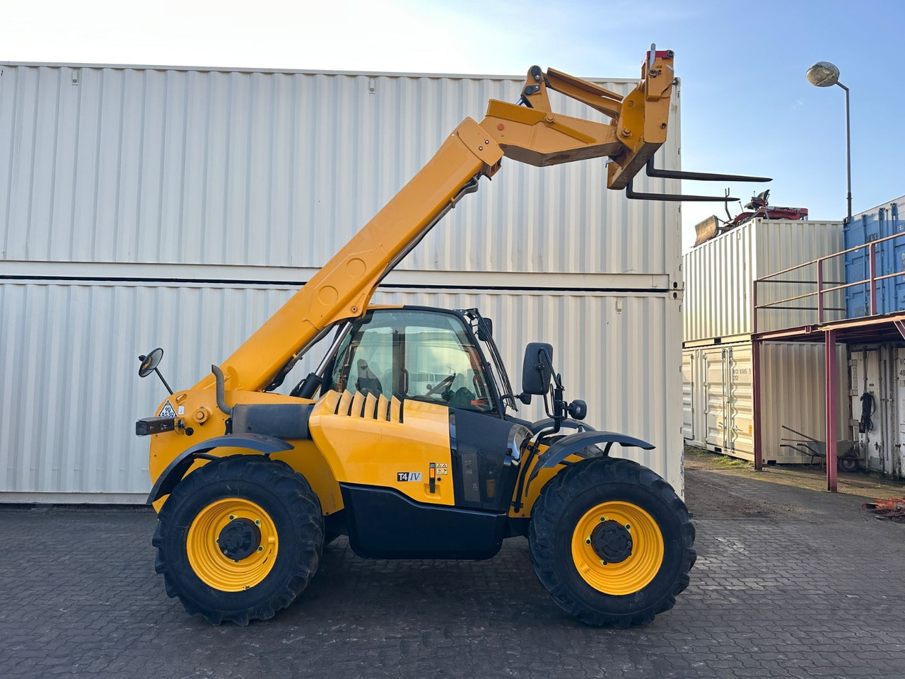 JCB 531-70 / 7 Meter / 3.1 Tonnen / 2018 BJ / 2.730H - Teleskopski rukovatelj: slika JCB 531-70 / 7 Meter / 3.1 Tonnen / 2018 BJ / 2.730H - Teleskopski rukovatelj JCB 531-70 / 7 Meter / 3.1 Tonnen / 2018 BJ / 2.730H - Teleskopski rukovatelj: slika JCB 531-70 / 7 Meter / 3.1 Tonnen / 2018 BJ / 2.730H - Teleskopski rukovatelj