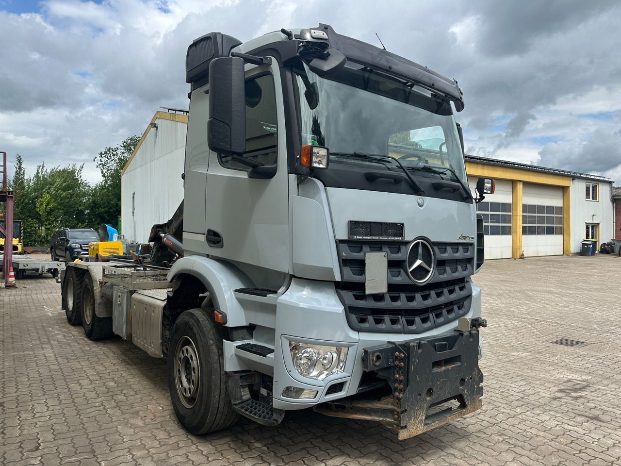 Mercedes-Benz Arocs 2643/Hiab M. /1. Hd /R.St. 3.90m/265.773KM - Kamion s kukastom dizalicom: slika Mercedes-Benz Arocs 2643/Hiab M. /1. Hd /R.St. 3.90m/265.773KM - Kamion s kukastom dizalicom Mercedes-Benz Arocs 2643/Hiab M. /1. Hd /R.St. 3.90m/265.773KM - Kamion s kukastom dizalicom: slika Mercedes-Benz Arocs 2643/Hiab M. /1. Hd /R.St. 3.90m/265.773KM - Kamion s kukastom dizalicom