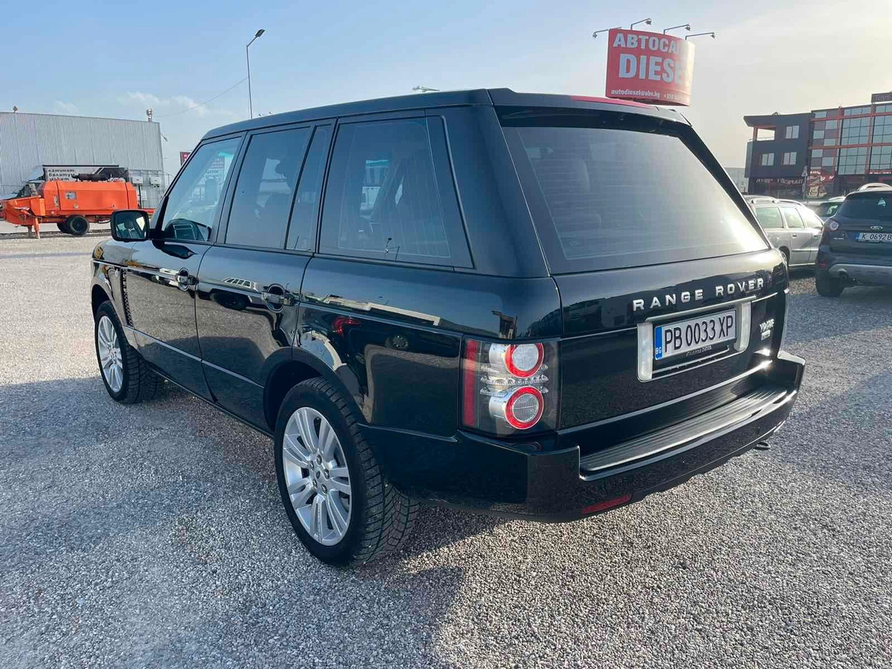 Land Rover Range Rover Vogue 4.4 TDV8 - SUV: slika Land Rover Range Rover Vogue 4.4 TDV8 - SUV Land Rover Range Rover Vogue 4.4 TDV8 - SUV: slika Land Rover Range Rover Vogue 4.4 TDV8 - SUV