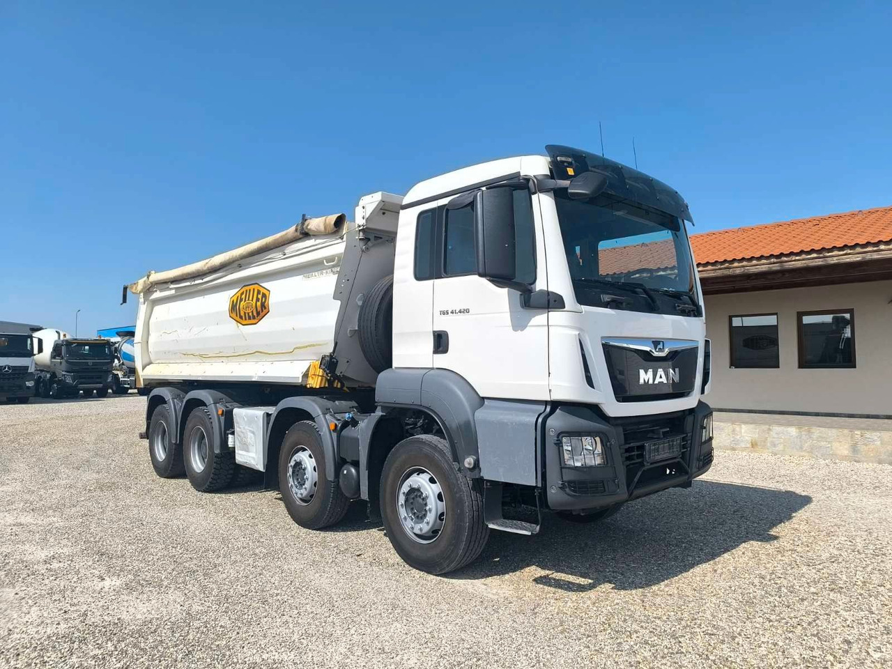 MAN TGS 41.420 MEILLER KIPPER - Utovarivač s proklizavajućim upravljanjem: slika MAN TGS 41.420 MEILLER KIPPER - Utovarivač s proklizavajućim upravljanjem MAN TGS 41.420 MEILLER KIPPER - Utovarivač s proklizavajućim upravljanjem: slika MAN TGS 41.420 MEILLER KIPPER - Utovarivač s proklizavajućim upravljanjem