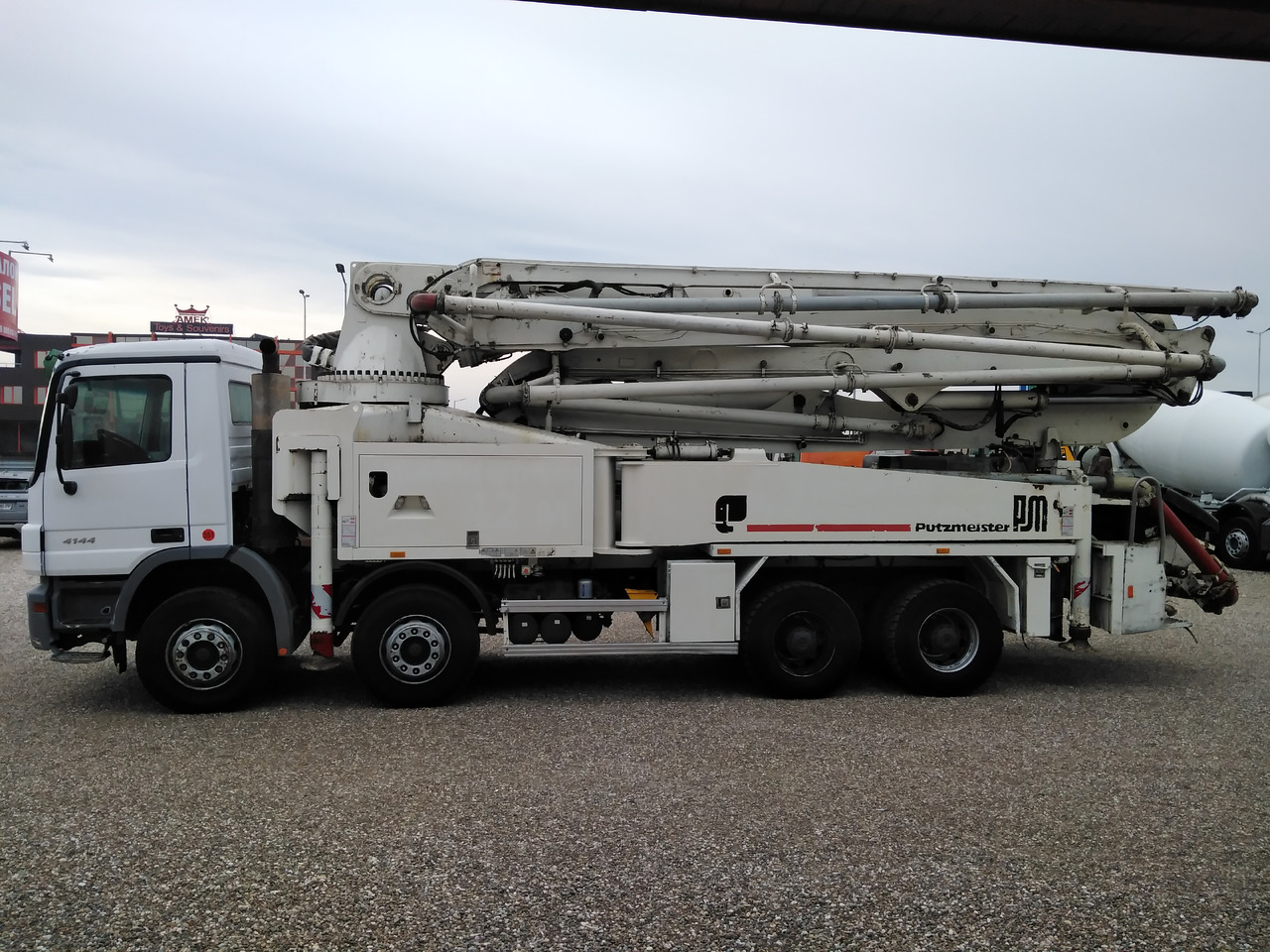 Mercedes-Benz ACTROS 4144 PUTZMEISTER M42 - Beton pumpa: slika Mercedes-Benz ACTROS 4144 PUTZMEISTER M42 - Beton pumpa Mercedes-Benz ACTROS 4144 PUTZMEISTER M42 - Beton pumpa: slika Mercedes-Benz ACTROS 4144 PUTZMEISTER M42 - Beton pumpa
