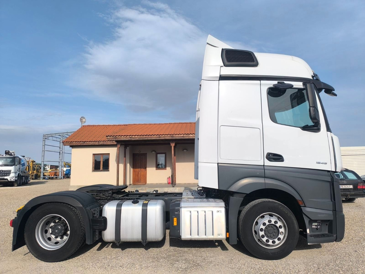 Tegljač Mercedes-Benz Actros 1845: slika Tegljač Mercedes-Benz Actros 1845