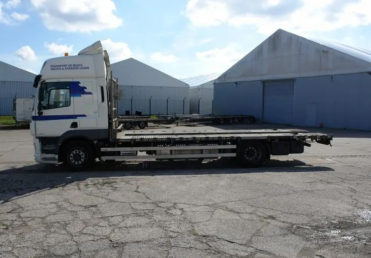 DAF CF 410 EURO 6 Laweta - Platforma super stan - Kamion s otvorenim sandukom: slika DAF CF 410 EURO 6 Laweta - Platforma super stan - Kamion s otvorenim sandukom DAF CF 410 EURO 6 Laweta - Platforma super stan - Kamion s otvorenim sandukom: slika DAF CF 410 EURO 6 Laweta - Platforma super stan - Kamion s otvorenim sandukom
