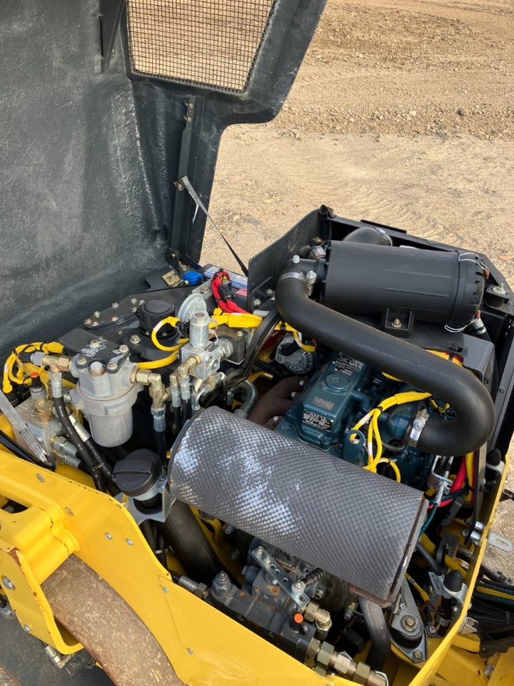 BOMAG CN BW 120 AD-5 Stage V/Tier 4f - Valjak: slika BOMAG CN BW 120 AD-5 Stage V/Tier 4f - Valjak BOMAG CN BW 120 AD-5 Stage V/Tier 4f - Valjak: slika BOMAG CN BW 120 AD-5 Stage V/Tier 4f - Valjak