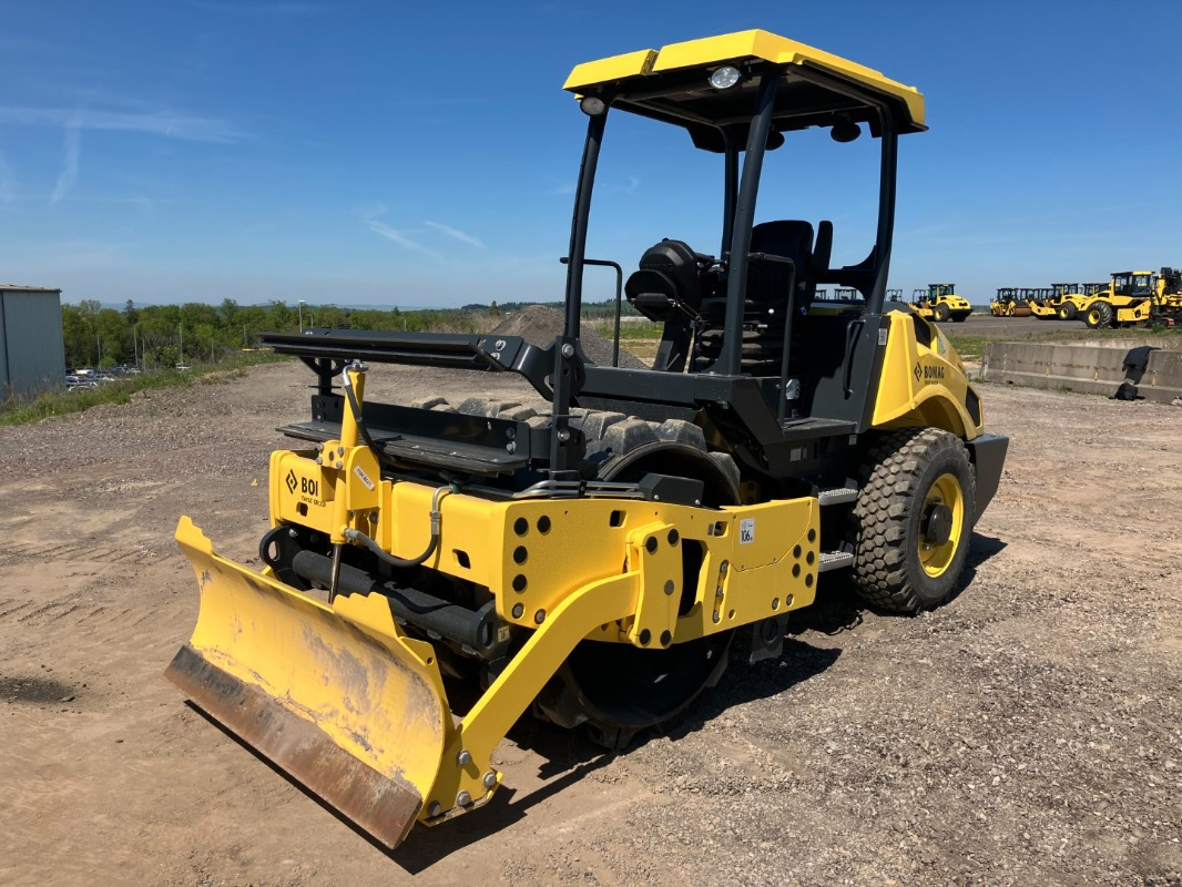 BOMAG DE BW 145 DH-5 Stage V/Tier 4f - Valjak: slika BOMAG DE BW 145 DH-5 Stage V/Tier 4f - Valjak BOMAG DE BW 145 DH-5 Stage V/Tier 4f - Valjak: slika BOMAG DE BW 145 DH-5 Stage V/Tier 4f - Valjak