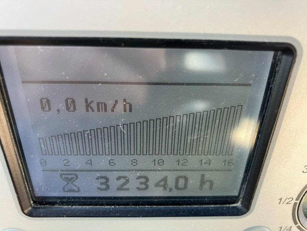 BOMAG DE BW 161 AD-5 Stage IIIb/Tier 4i - Cestovni valjak: slika BOMAG DE BW 161 AD-5 Stage IIIb/Tier 4i - Cestovni valjak BOMAG DE BW 161 AD-5 Stage IIIb/Tier 4i - Cestovni valjak: slika BOMAG DE BW 161 AD-5 Stage IIIb/Tier 4i - Cestovni valjak