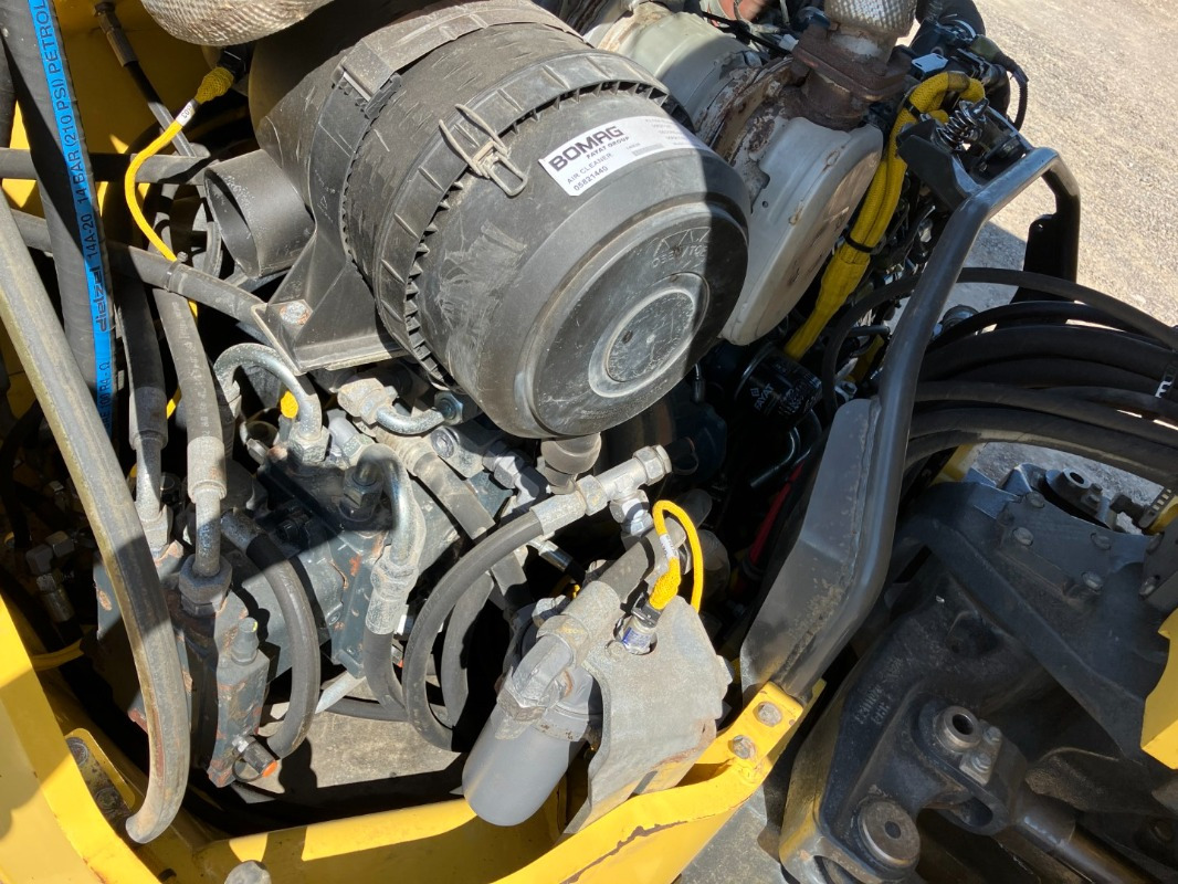 BOMAG DE BW 161 AD-5 Stage IIIb/Tier 4i - Cestovni valjak: slika BOMAG DE BW 161 AD-5 Stage IIIb/Tier 4i - Cestovni valjak BOMAG DE BW 161 AD-5 Stage IIIb/Tier 4i - Cestovni valjak: slika BOMAG DE BW 161 AD-5 Stage IIIb/Tier 4i - Cestovni valjak